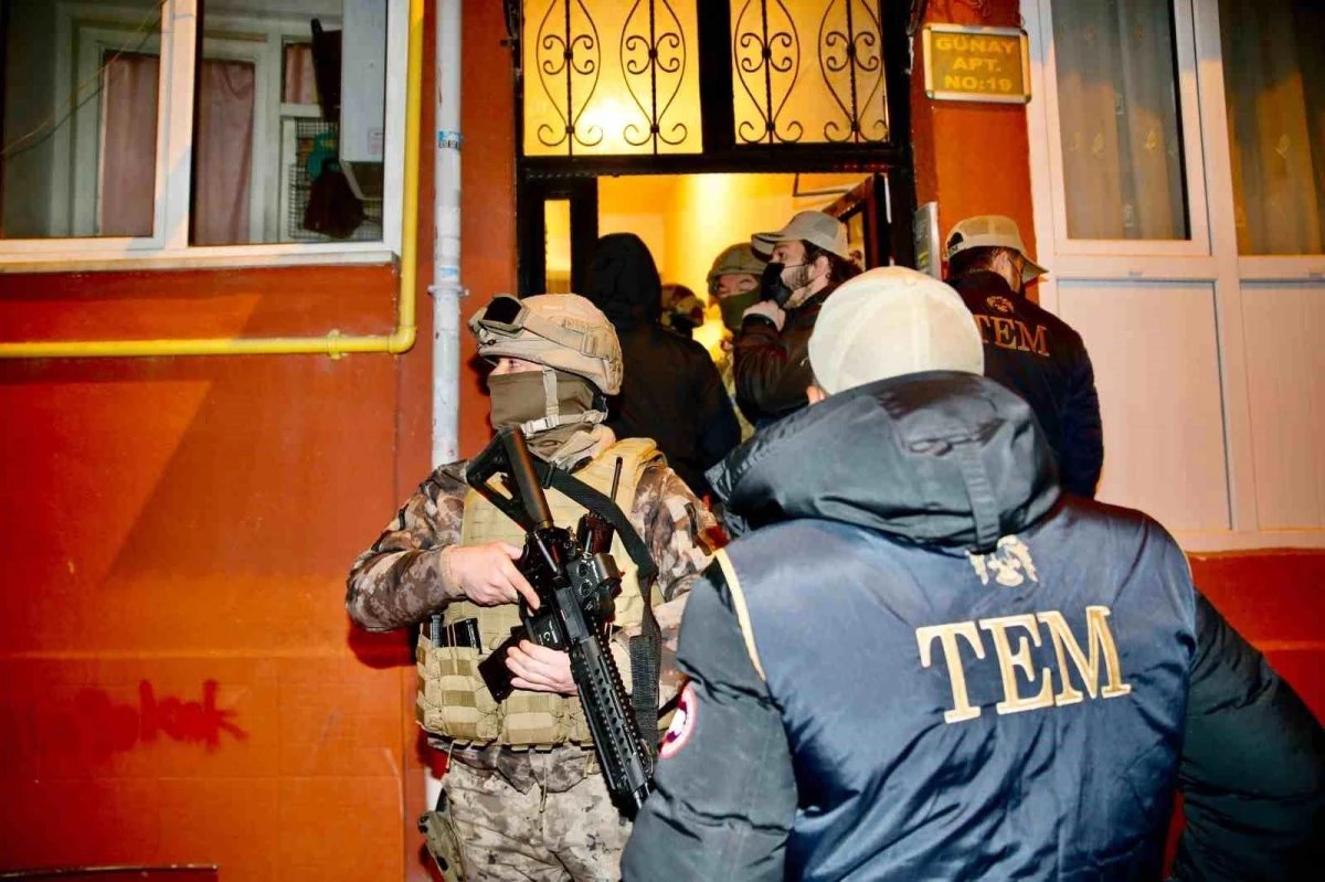 Eskişehir merkezli 8 vilayette eş vakitli terör operasyonu: 10 kuşkulu yakalandı