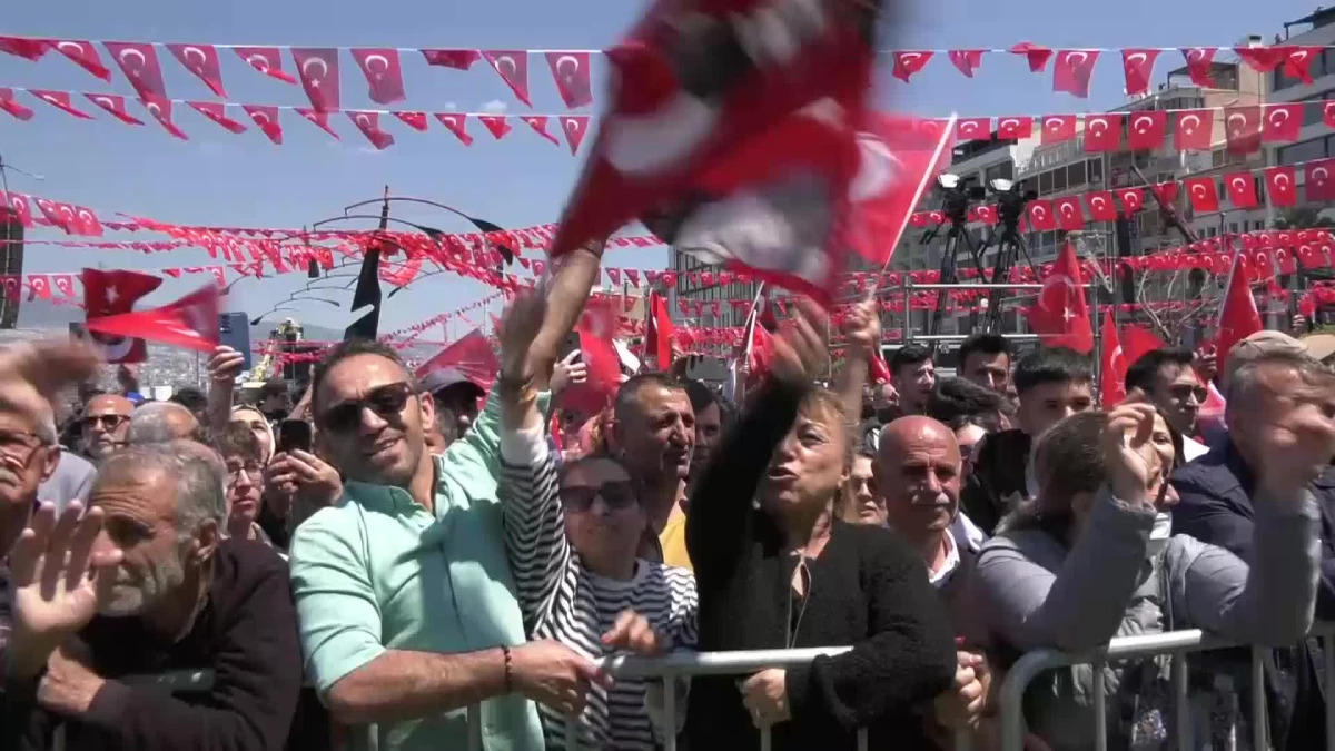 İzmir'de Kılıçdaroğlu Mitingi: Yurttaşlar Adalet ve Değişim İstiyor