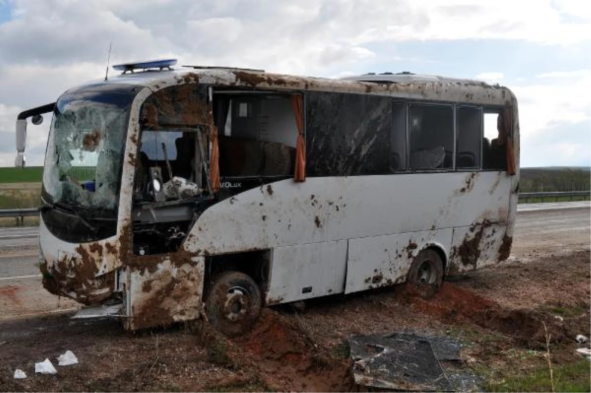 Kayseri-Malatya yolunda cezaevi nakil aracı kaza yaptı: 1 meyyit, 13 yaralı