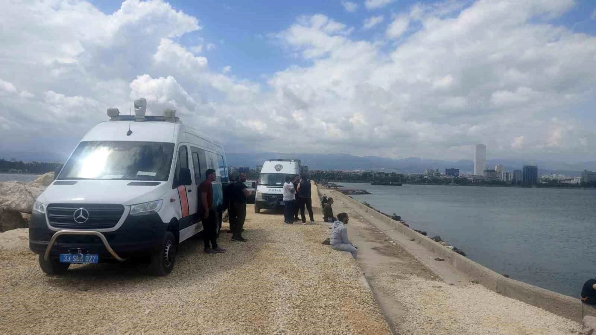 Mersin'de denizde kaybolan bir kişinin cesedi bulundu