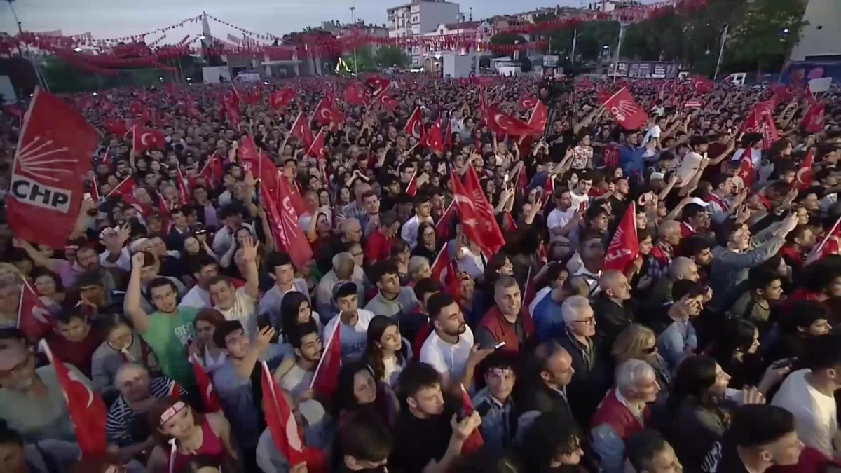 Millet İttifakı Cumhurbaşkanı Adayı Kılıçdaroğlu: "'şoföre Kelam Ver Cumhurbaşkanım' Diyor.