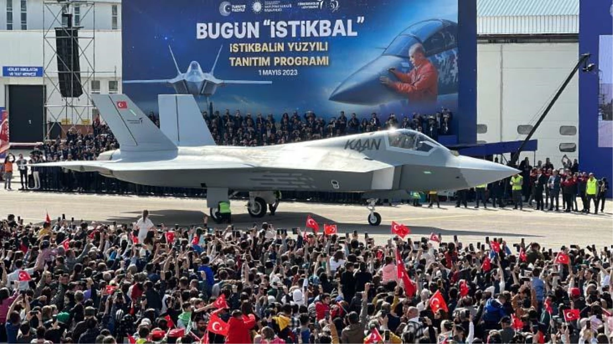Son Dakika! Cumhurbaşkanı Erdoğan: Yerli savaş uçağımızın ismi Kaan, ülkemize iyi olsun