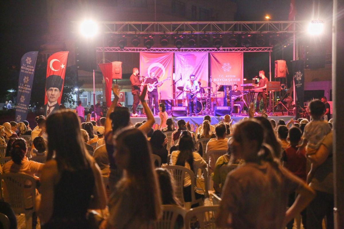 Aydın Büyükşehir Belediyesi Konservatuvarı Atça'da Konser Verdi